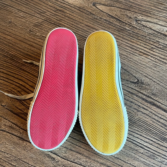 nununu High Tops - Unisex. - Picture 11 of 15